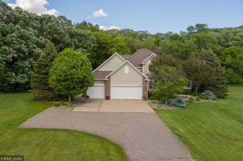 2185 Oriole Ave, Stillwater, MN 55082-1581
