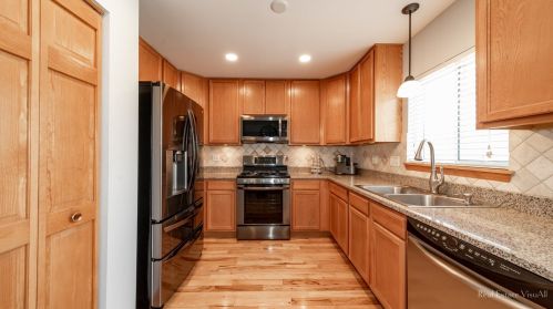 1244 Larkspur Ct, Pingree Grove IL  60140-9152 exterior