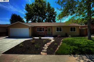 7954 Tamarack Dr, Pleasanton, CA 94568-1543