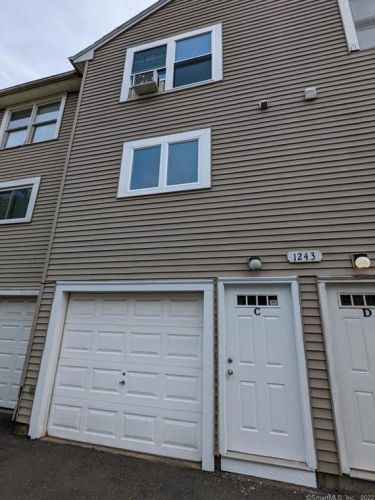 1243 East St, New Britain, CT 06053-2557