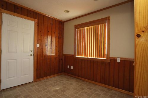 42104 6th St, Lancaster, CA 93535-5460