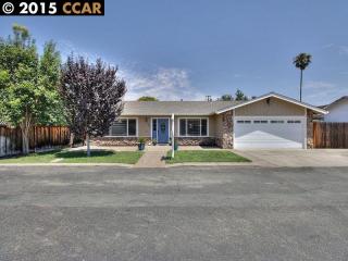 3609 Delancey Ln, Concord, CA 94519-2394