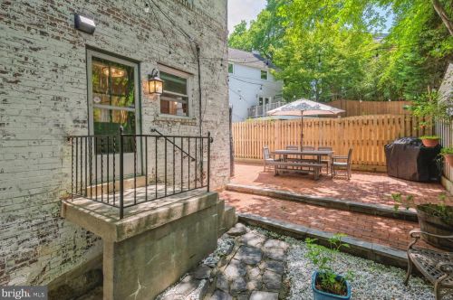 2400 Seminary Rd, Silver Spring MD 20910-1368 exterior