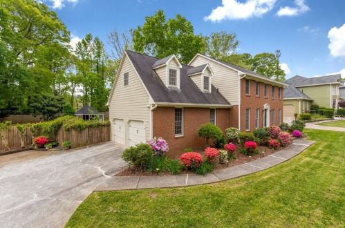 4174 Rivermeade Dr, Lilburn, GA 30047-2942