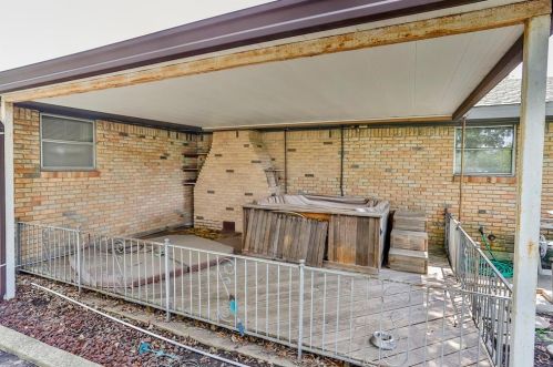 6216 Rdg Rd, Fort Worth TX  76133-7726 exterior