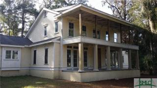 62 Waterway Dr, Savannah, GA 31411-3126