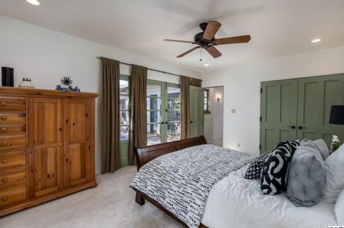 1932 Montecito Dr, Glendale CA  91208-1822 exterior