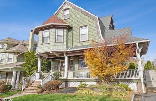 34 Daily St, Nutley, NJ 07110-1530