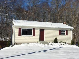 15 Lake St, Gales Ferry, CT 06339-1628