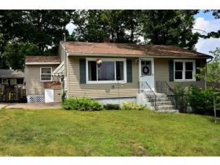 182 Maurice St, Manchester, NH 03103-3828