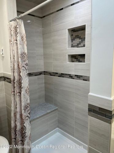 20 Hanover Ct, Tinton Falls NJ 07701-5421 exterior