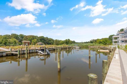 353 Marina Ave, Aberdeen MD  21001-4204 exterior