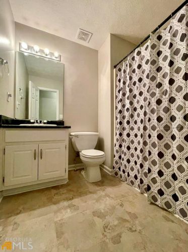 124 Ashland Dr, Stockbridge GA  30281-1769 exterior