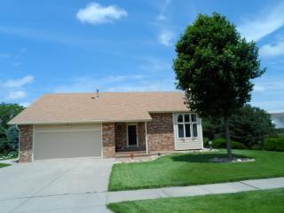 3210 Raleigh St, Lincoln, NE 68516-4644