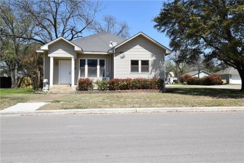 821 Elm St, Vaughan, TX 76645-2527