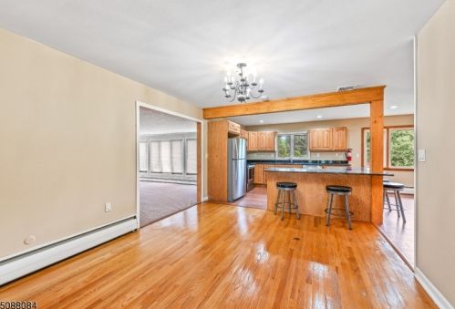 31 Clearview Dr, Dover NJ  07869-1304 exterior