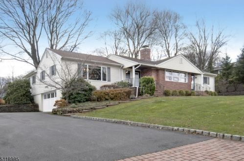 48 Peace Rd, Dover, NJ 07869-1022