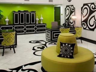 1724 Highland Ave, Los Angeles CA  90019-5507 exterior