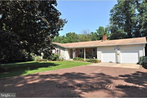 23169 Columbus Rd, Columbus, NJ 08022-1912
