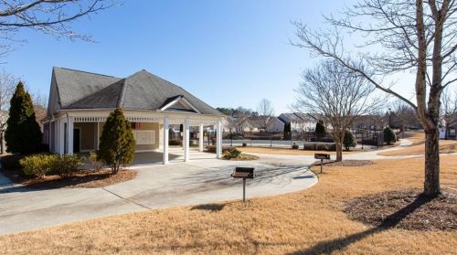 2555 Flat Shoals Rd, Atlanta GA  30349-4329 exterior