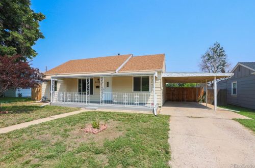 5160 Vallejo St, Denver, CO 80221-1366