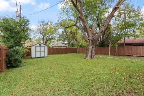 4229 Burning Tree Ln, Garland TX 75042-4607 exterior