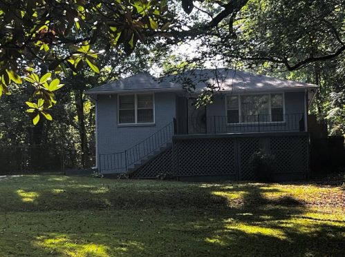 5625 Denson Blvd, Morrow, GA 30260-3913