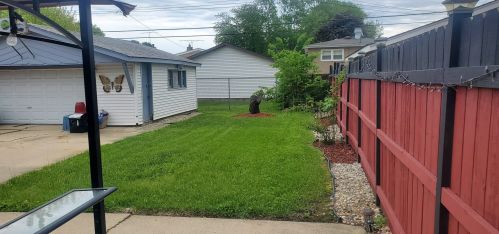 14445 Dorchester Ave, Dolton, IL 60419-1913
