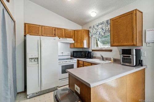 1840 Granby Ct, Aurora CO 80012-6293 exterior