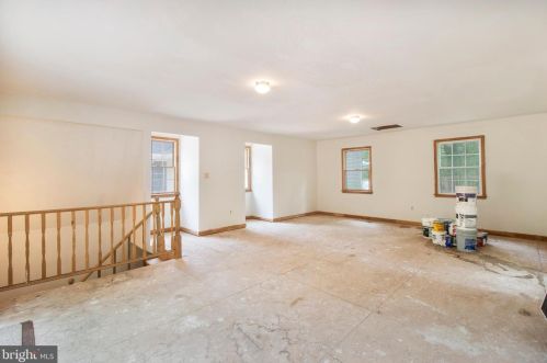 15302 Sweetridge Rd, Silver Spring MD 20905-3804 exterior