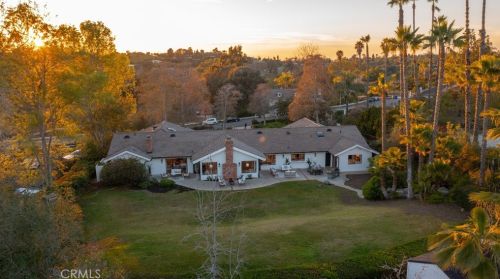 1232 Pleiades Dr, Vista CA  92084-6531 exterior
