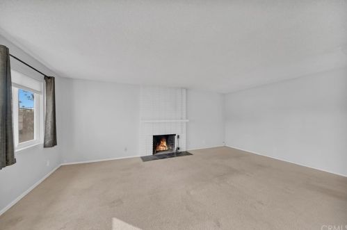407 Larry Ln, Placentia, CA 92870-3426