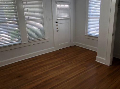 207 39th St, Austin TX  78751-5030 exterior