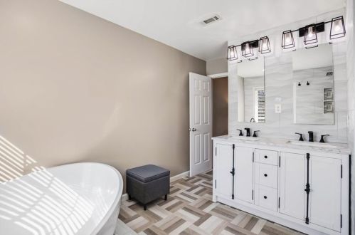 1786 Marietta Rd, Atlanta GA  30318-2717 exterior