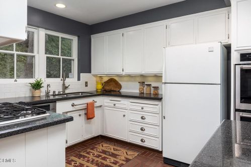 1408 Beaudry Blvd, Glendale CA  91208-1708 exterior