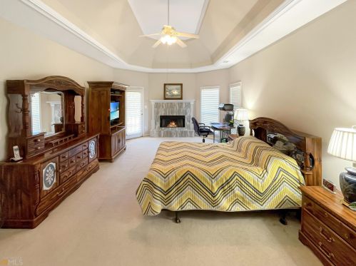 545 Oak Trl, Hampton, GA 30228-2793