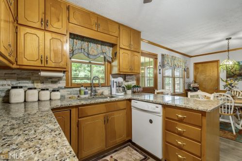 4153 Highway 155, Stockbridge GA  30281-4011 exterior