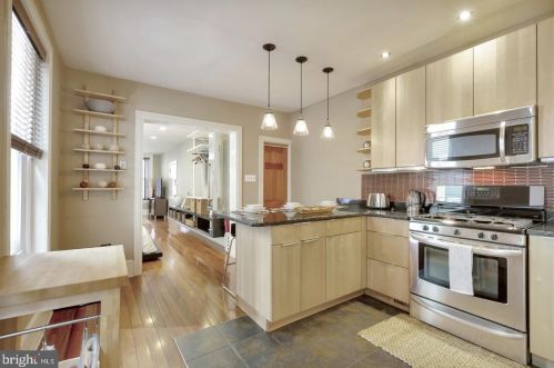 1330 Ellsworth St, Philadelphia PA  19147-4416 exterior