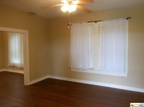 4844 Huber Rd, Seguin TX  78155-0221 exterior