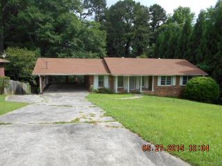 1514 Patricia Dr, Morrow, GA 30260-1124