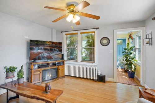 1008 James Ave, Saint Paul MN  55102-3333 exterior