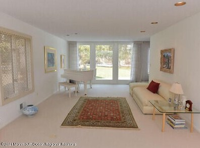 23 Seagull Ln, Lincroft, NJ 07738-1120