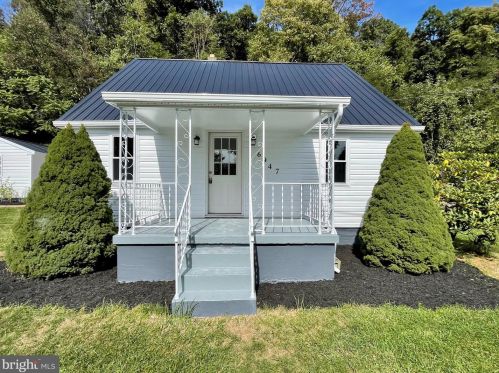 6947 Apple Harvest Dr, Gerrardstown, WV 25420-4070