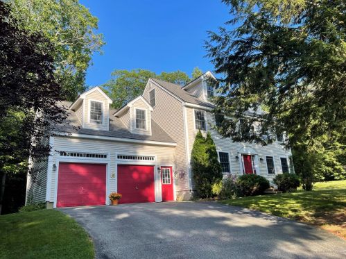 33 Franklin Ct, Naples, ME 04055-5034