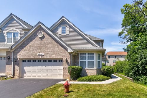 1200 Telluride Ct, Hanover Park, IL 60103-1504