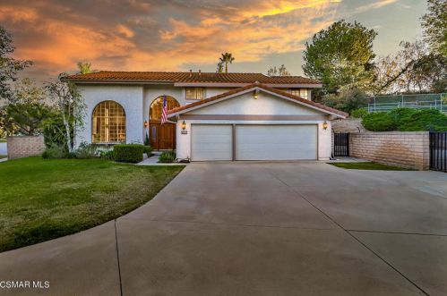 652 Stonebrook St, Simi Valley, CA 93065-5444