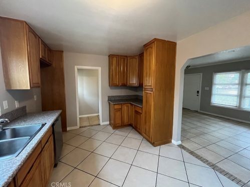 9230 Philbin Ave, Riverside CA  92503-8607 exterior