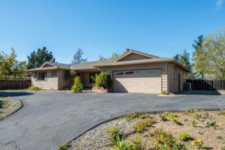 6670 Leon Dr, Salinas, CA 93907-8507