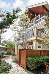 3405 Spring St, Seattle, WA 98122-5155