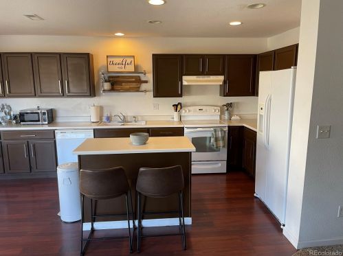 8039 Kittredge Ct, Englewood CO  80112-4629 exterior